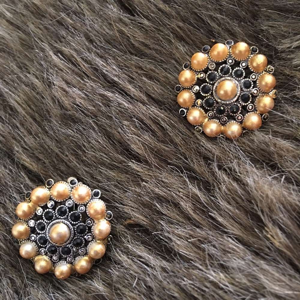 Vintage 70s golden pearl jeweled clip earrings